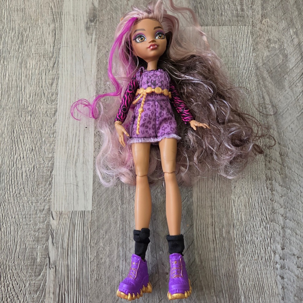 Monster High G3 Clawdeen Wolf Doll Purple Leopard Jumper HHK52 2021 Mattel